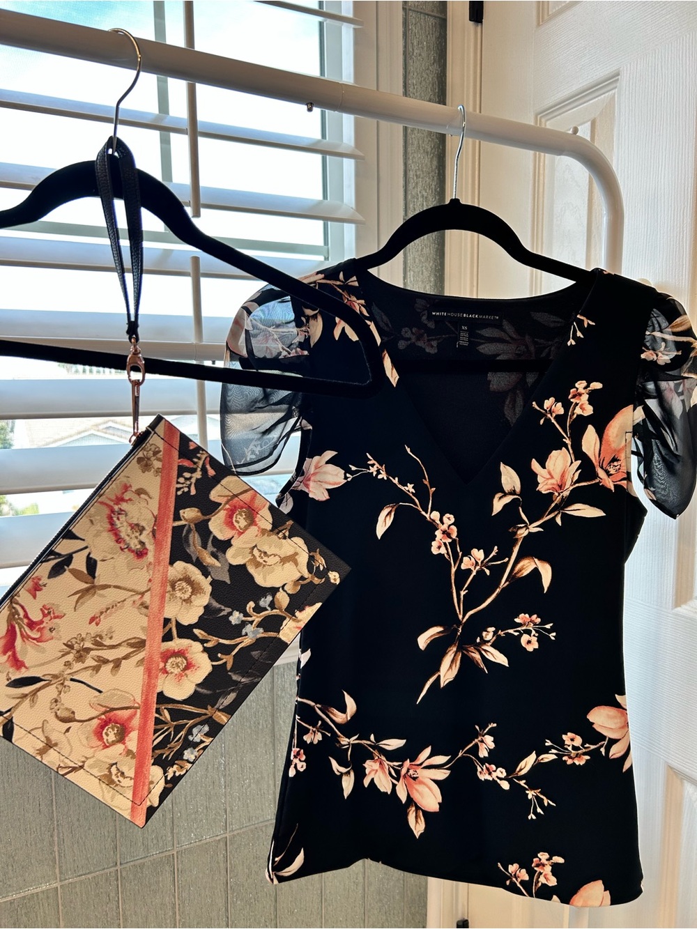 White House Black Market Floral V-Neck Black Top with Matching WHBM Wristlet